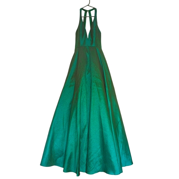 #46 - Amelia Couture Prom Dress Emerald Green - Picture 6 of 6